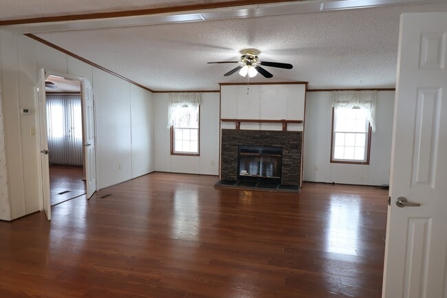 Building Photo - 922 Moss Oak Ct