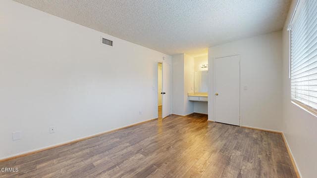 Building Photo - 1125 W Calle Del Sol
