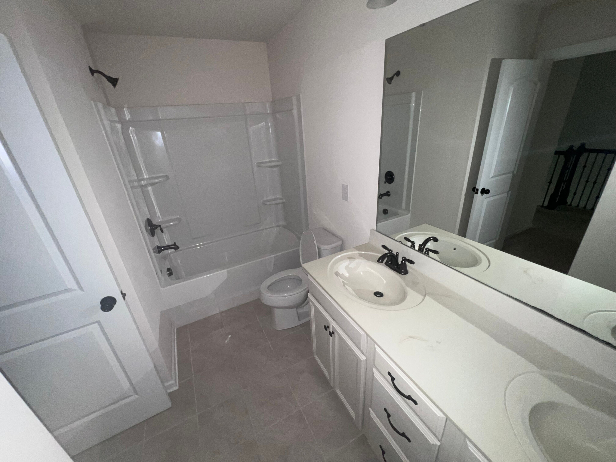 Building Photo - Room in Townhome on Glenburn Ln