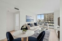 Building Photo - 1 Hawthorne St