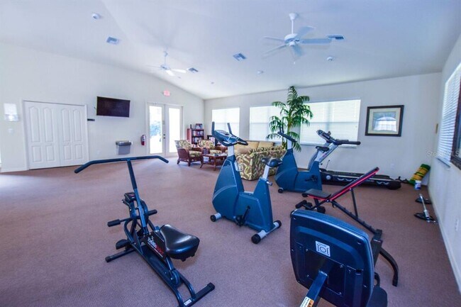 Building Photo - 940 Cooper St