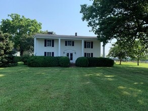 Building Photo - 2 Story Historic Home Near New London Academy