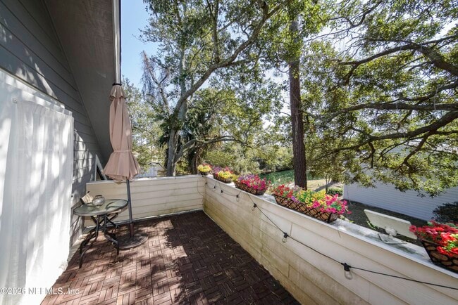 Building Photo - 506 Cali Dr