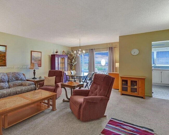 Building Photo - 4047 NW 16th St