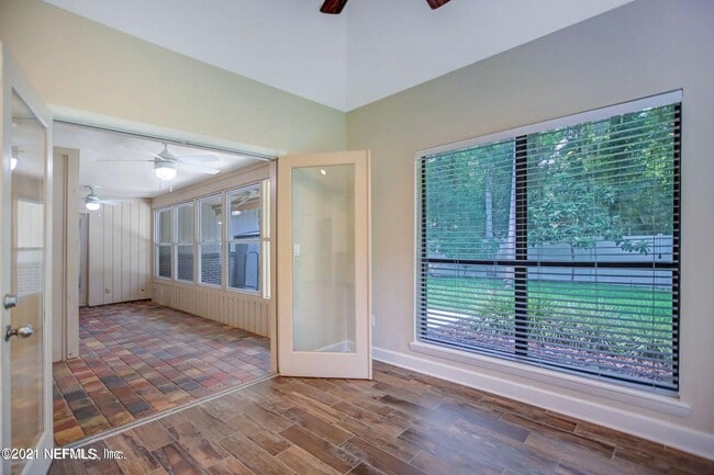 Building Photo - 4401 Cypress Creek Dr