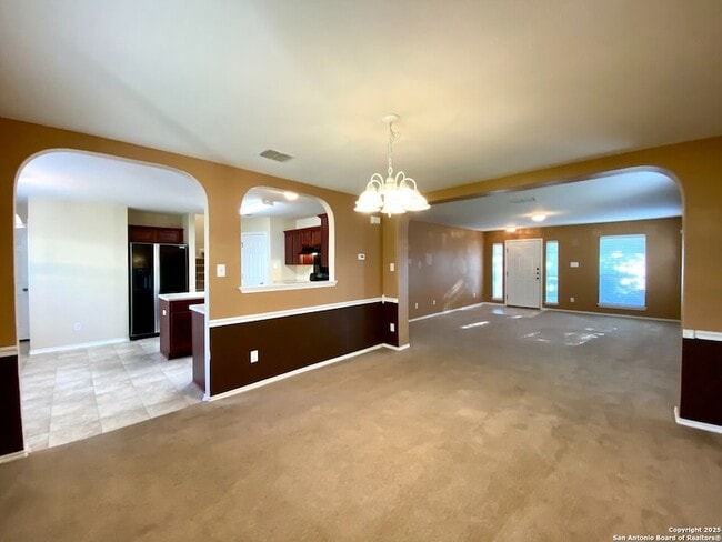 Building Photo - 215 Coopers Hawk