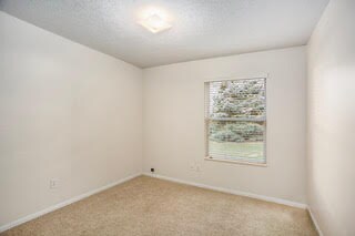 Building Photo - 607 Trinity Dr