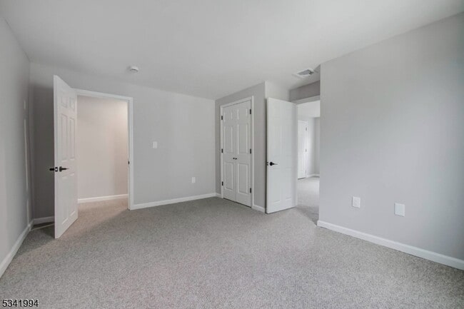 Building Photo - 21 Hillside Ave