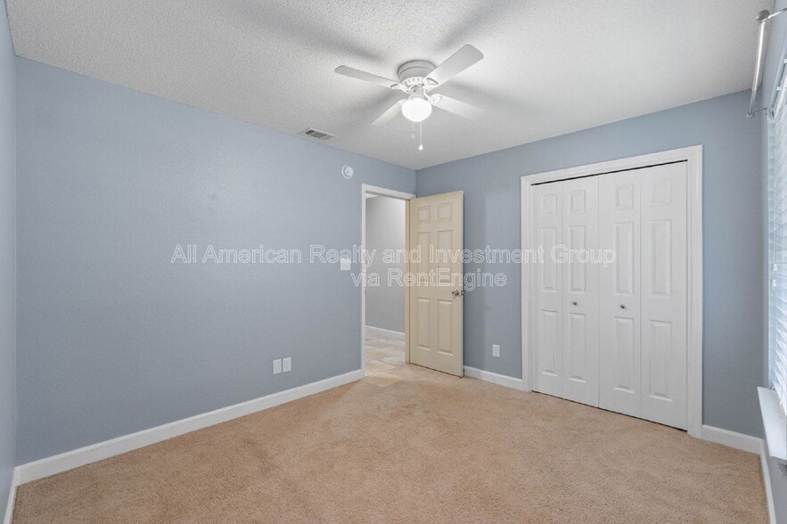 Building Photo - 7968 Lola Cir