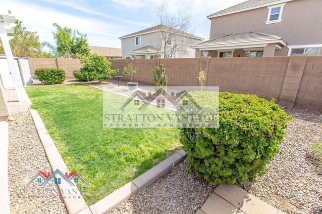 Building Photo - 21139 E Cherrywood Dr