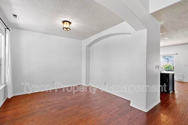 Building Photo - 10527 Brookville St NW