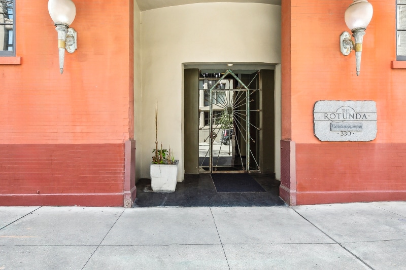 Primary Photo - 330 Julia St