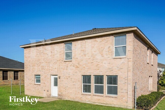 Building Photo - 1343 Foster St