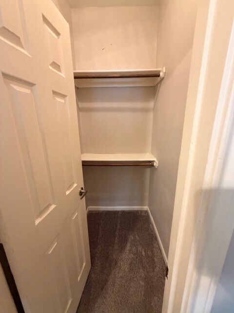 Building Photo - 1141 W 24th St