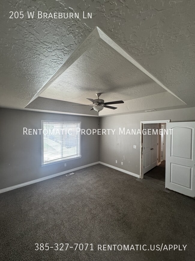 Building Photo - 205 Braeburn Ln
