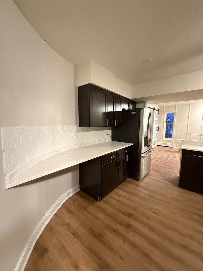 Building Photo - 2435 N 76th Ct