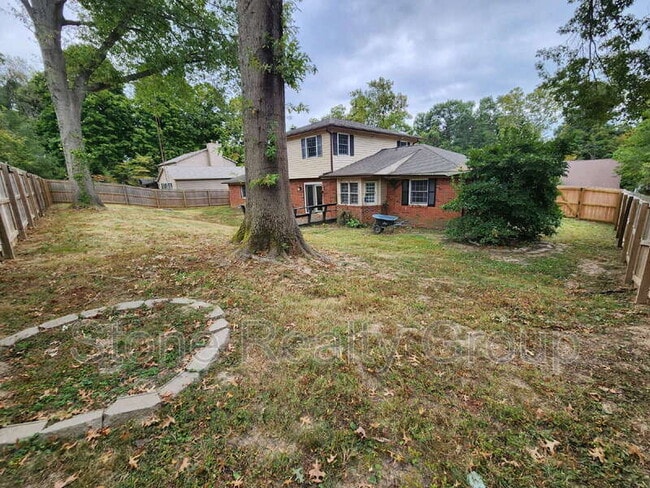 Building Photo - 308 Hickory Hill Dr