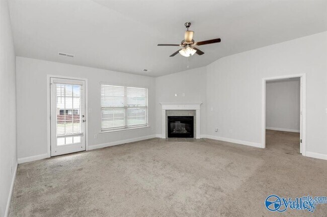 Building Photo - 283 Harold Murphy Dr