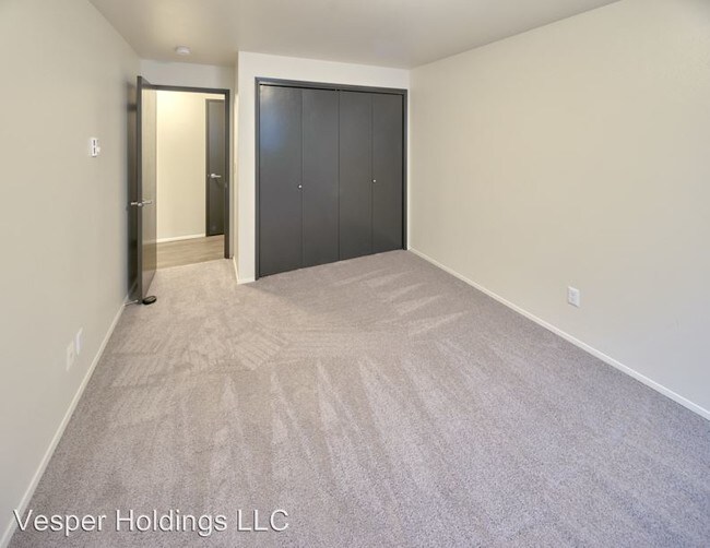 Building Photo - 4807 Vesper Dr