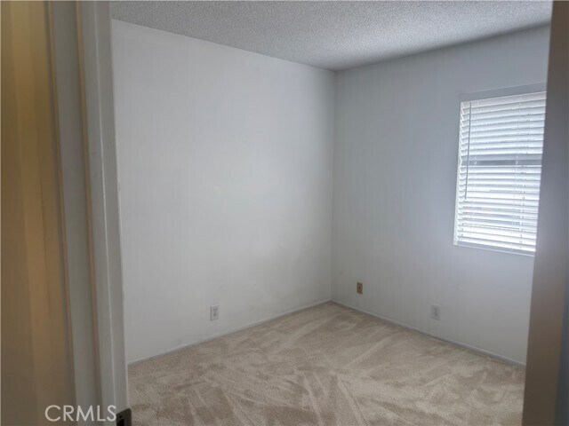 Building Photo - 13 Eastmont