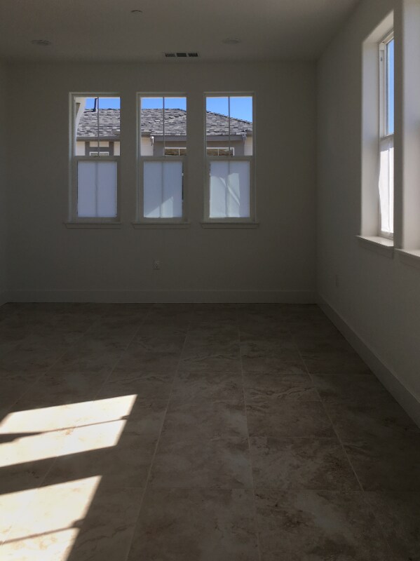 Building Photo - 3001 Shorebird Pl