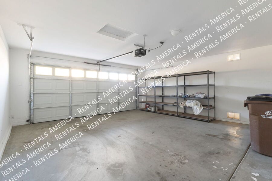 Building Photo - 45047 W Jack Rabbit Trail