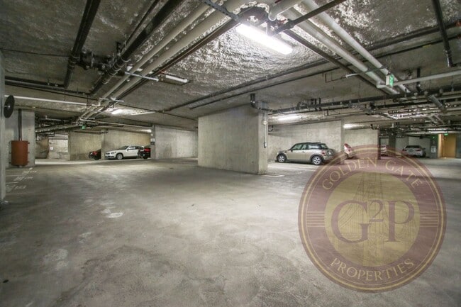 Building Photo - 140 S Van Ness Ave
