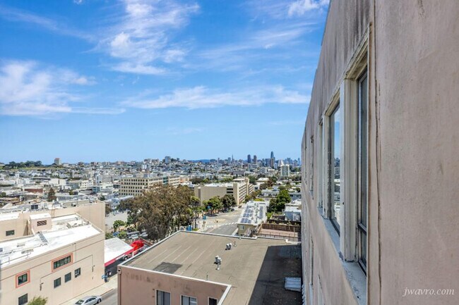 Building Photo - 50 Terra Vista Ave
