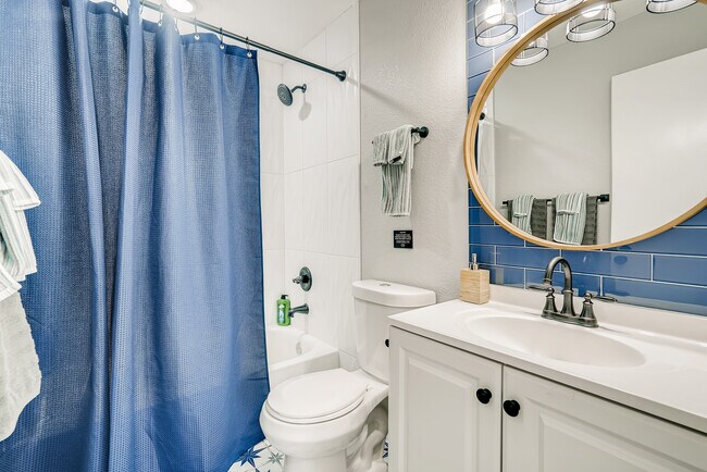 Building Photo - 3110 Mowry Pl