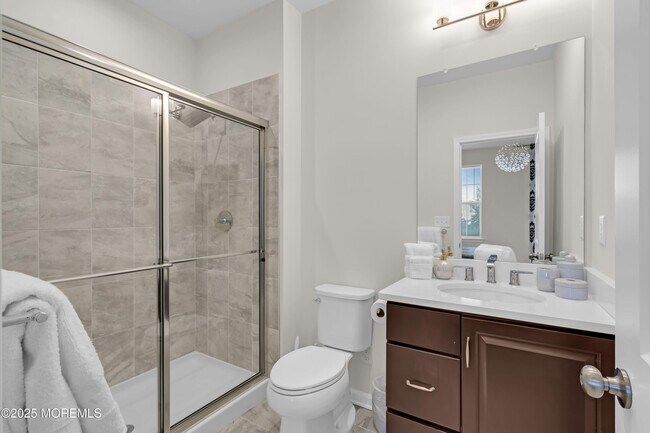 Building Photo - 2002 Evans Ln