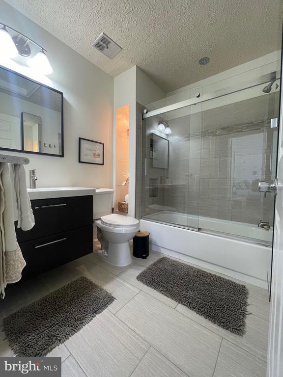 Building Photo - 2960 McGee Way