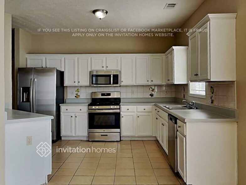 Building Photo - 1218 Everwood Dr SW