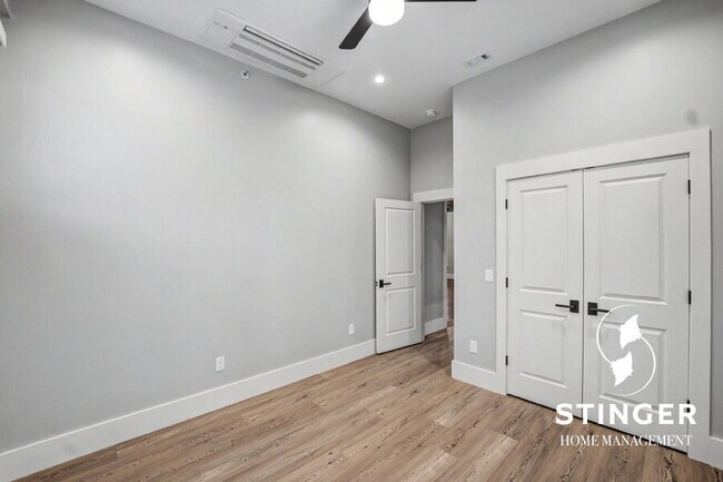 Building Photo - 1 Market-2