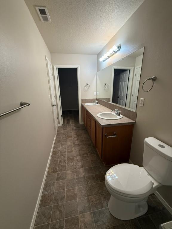 Building Photo - 13009 NE 25th St