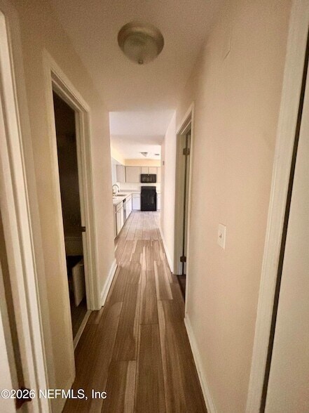 Building Photo - 5449 Fort Caroline Rd