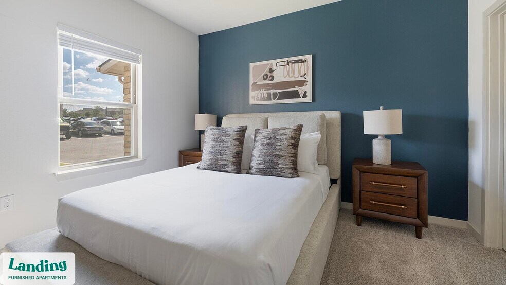 Building Photo - 2825 Main St