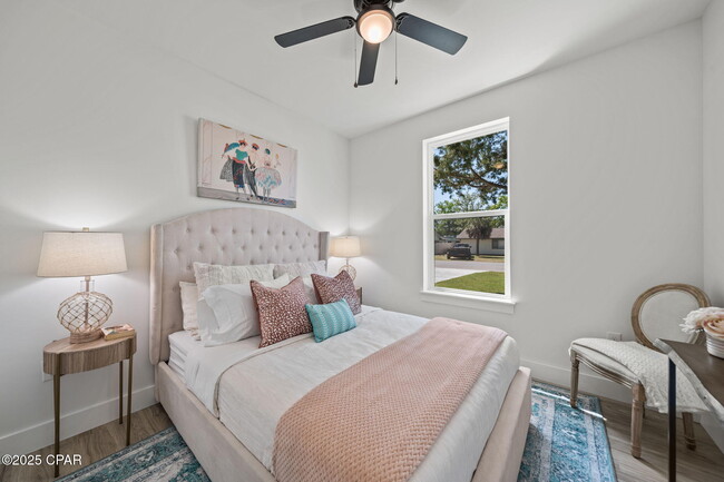 Building Photo - 145 Manistee Dr