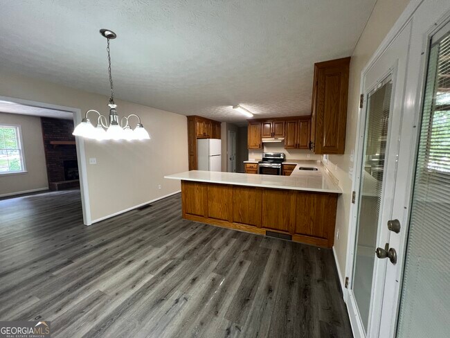 Building Photo - 222 Lacey Ln