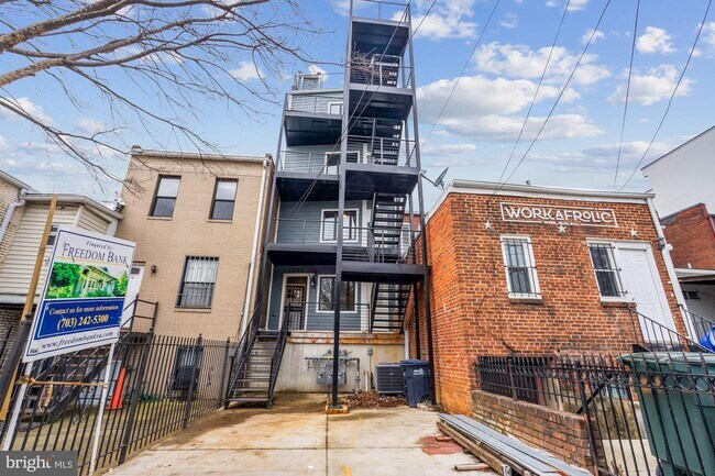 Building Photo - 1705 North Capitol St NE