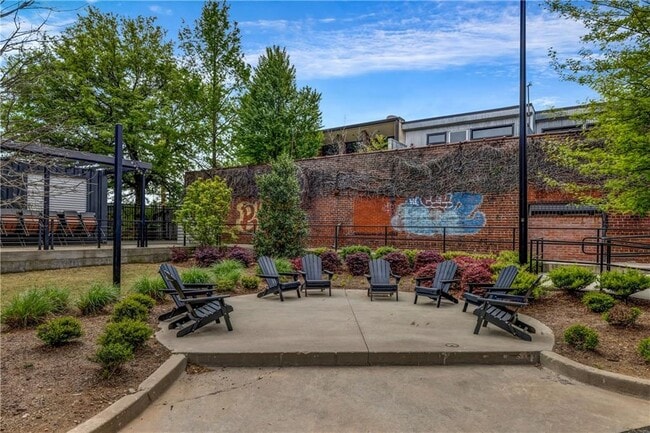 Building Photo - 267 Castleberry Station Dr SW