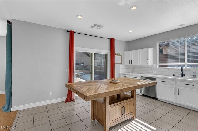 Building Photo - 1481 Rancho Ridge Dr