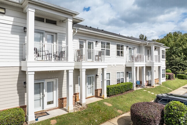 Building Photo - The Crossings at Red Mill