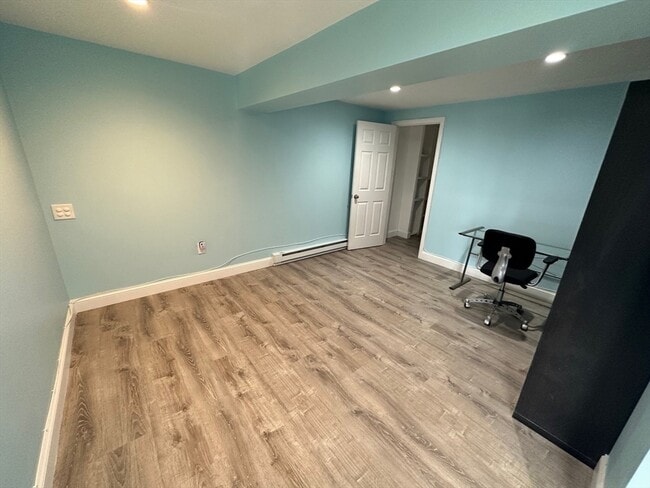 Building Photo - 11 Drummer Boy Way