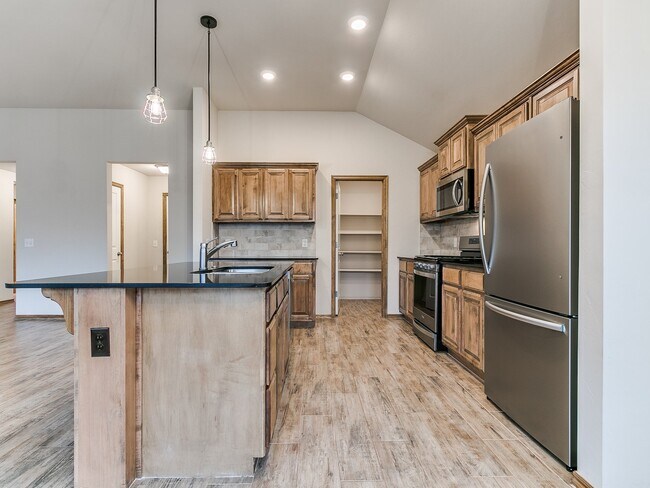 Building Photo - 3421 Pagoda Pead Dr