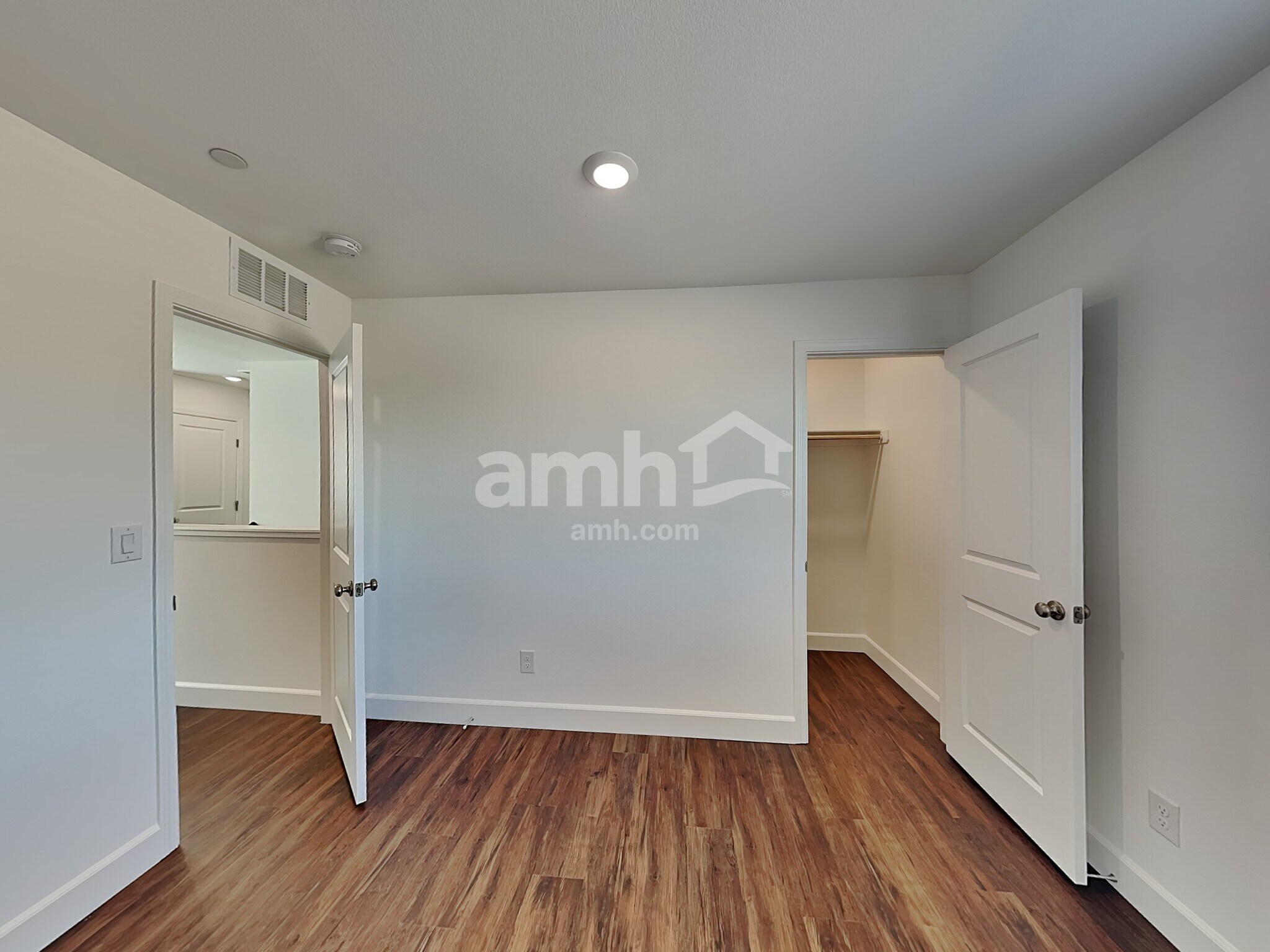 Building Photo - 100 Island Plumeria Ln