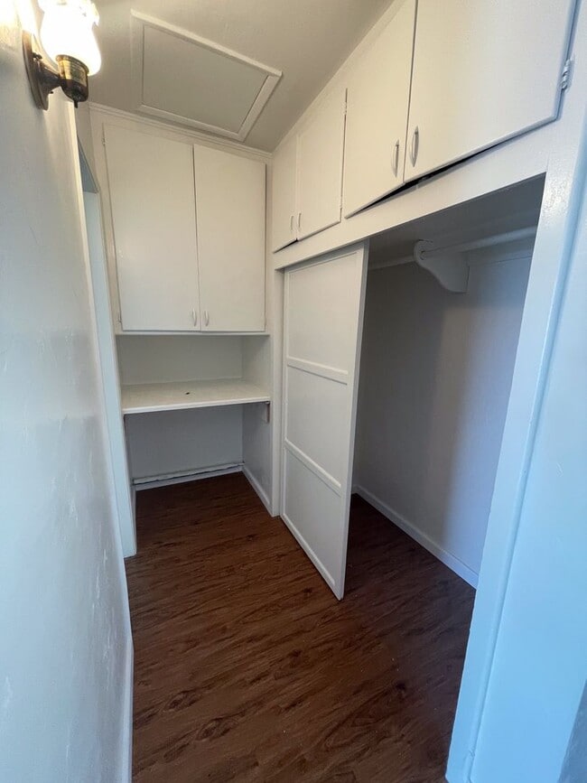 Building Photo - Ocean Beach Duplex