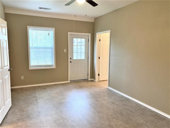 Building Photo - 29311 Lazy Pine Dr
