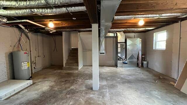 Building Photo - 3524 Woodridge Dr SE