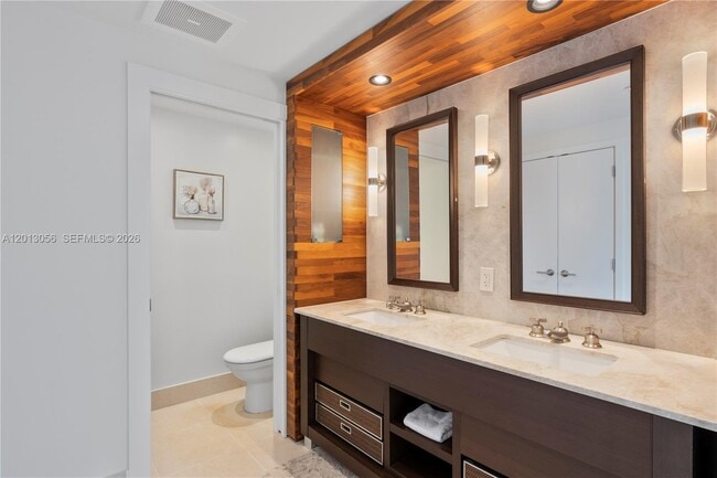Building Photo - 6899 Collins Ave
