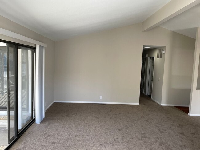 Building Photo - 4471 Garnet Ln